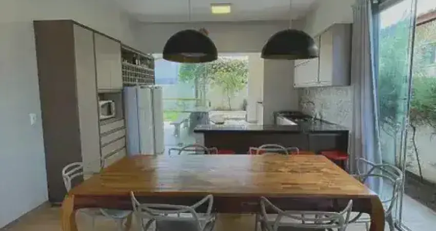 Imóvel para venda tem 130 metros quadrados com 3 quartos em Parque São George - Cotia - SP