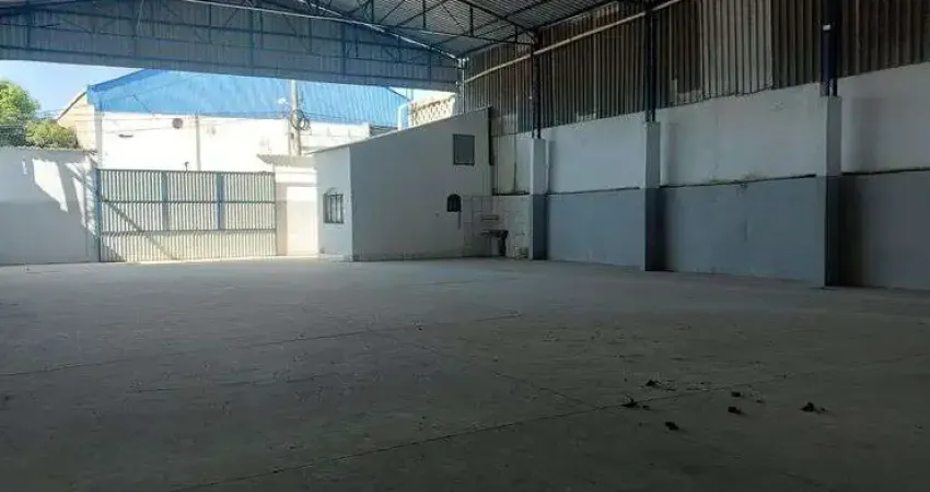Galpão de 600m² reformado com cozinha, banheiro e escritório - Itaboraí -RJ