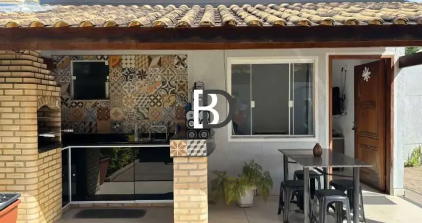 Casa com 3 quartos à venda na Rua 3, Serramar, Rio das Ostras