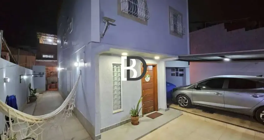 Casa com 3 quartos à venda na Avenida Doutor Humberto de Queiroz Matoso, 10, Sol e Mar, Macaé