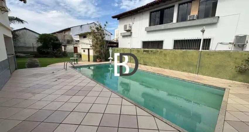 Casa com 3 quartos à venda na Rua Rua Abílio Moreira de Miranda, 10, Imbetiba, Macaé