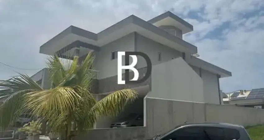 Casa com 3 quartos à venda na Rua Avenida Ricardo Muylaert Salgado, 10, Vale dos Cristais, Macaé