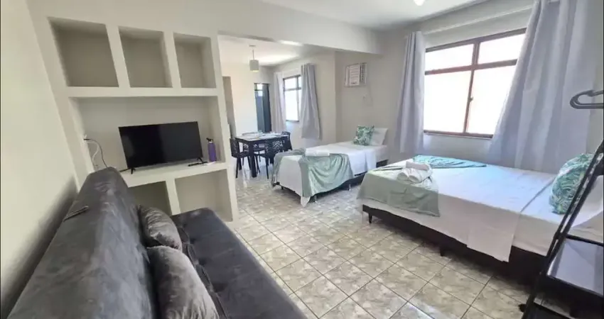 Locação por temporada - Loft em Macaé perto da praia e centro com ar e ventilador - Capacidade 6 pessoas