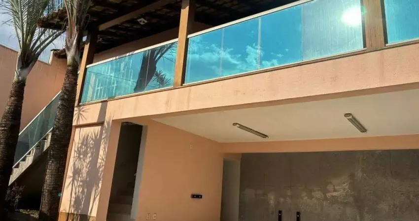 Residência com 3 quartos, suíte master com closet e hidro – centro da cidade