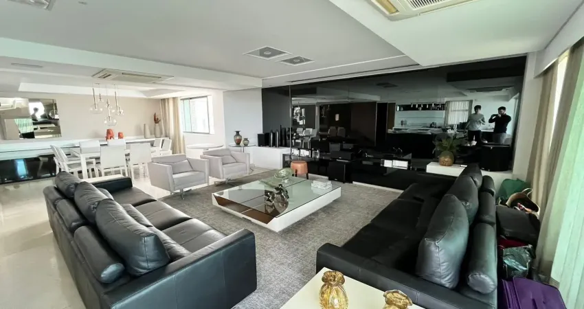 Edf. Luiz Numeriano Apartamento 4 quartos 4 suítes 267m² e 4 vagas - Casa Forte - Alto Luxo