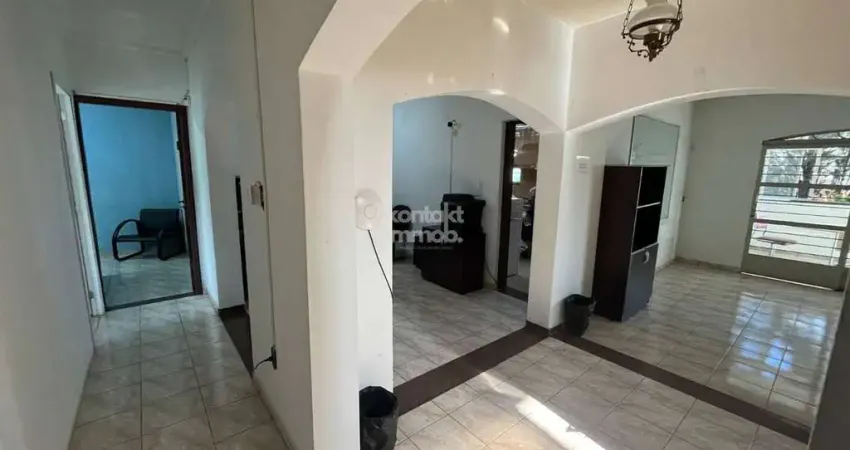 Casa comercial com 3 salas para alugar na Rua José Rogich Junior, 44, Vila Lucy, Sorocaba