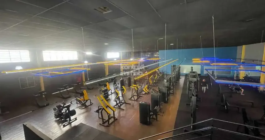 Casa comercial com 6 salas à venda na Avenida Itavuvu, 339, Vila Olímpia, Sorocaba