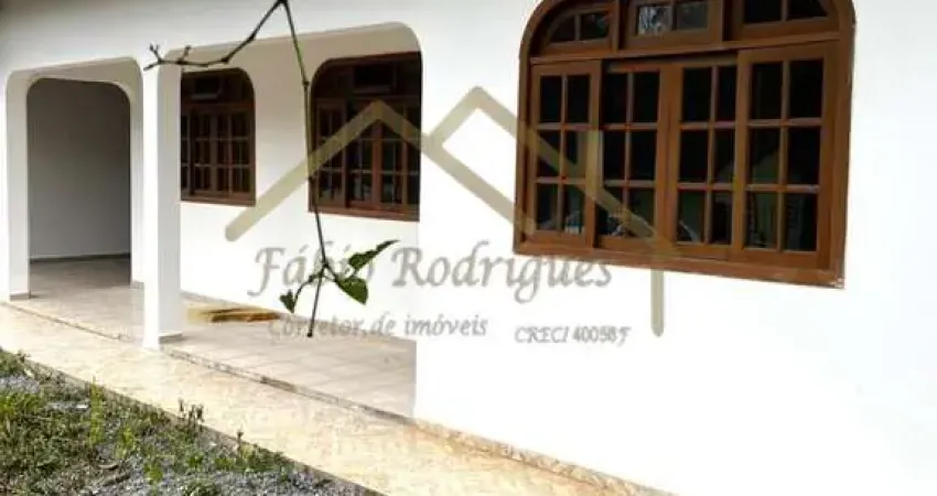 Casa para Venda em Blumenau, Itoupavazinha, 3 dormitórios, 2 banheiros, 3 vagas