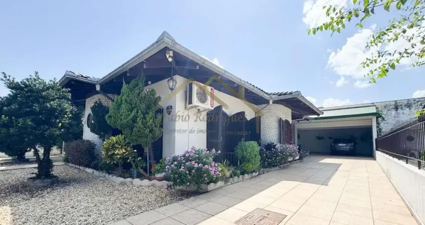 Casa para Venda em Blumenau, Itoupava Norte, 4 dormitórios, 1 suíte, 3 vagas