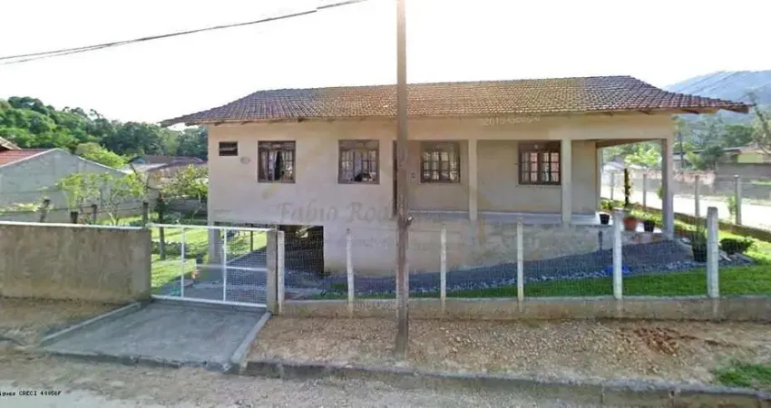 Casa para venda em blumenau, itoupavazinha, 4 dormitórios, 2 banheiros, 3 vagas