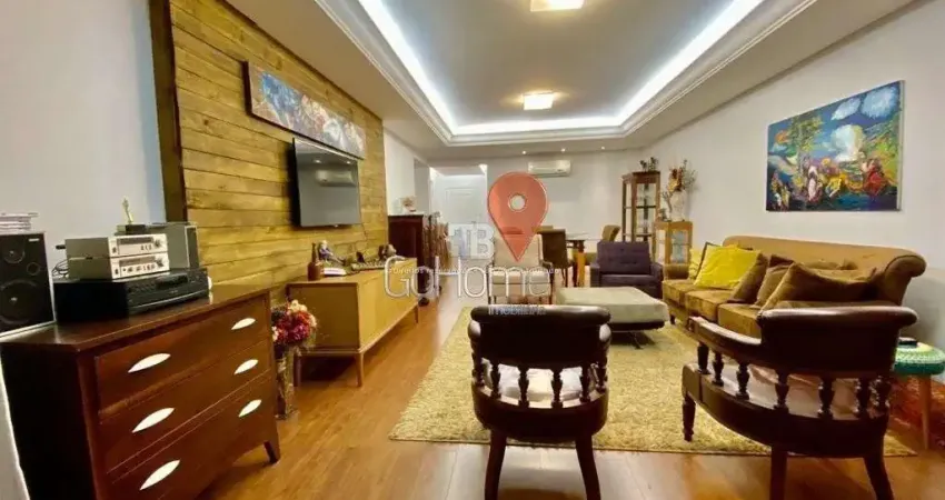 Apartamento semimobiliado em região nobre, próximo ao marista