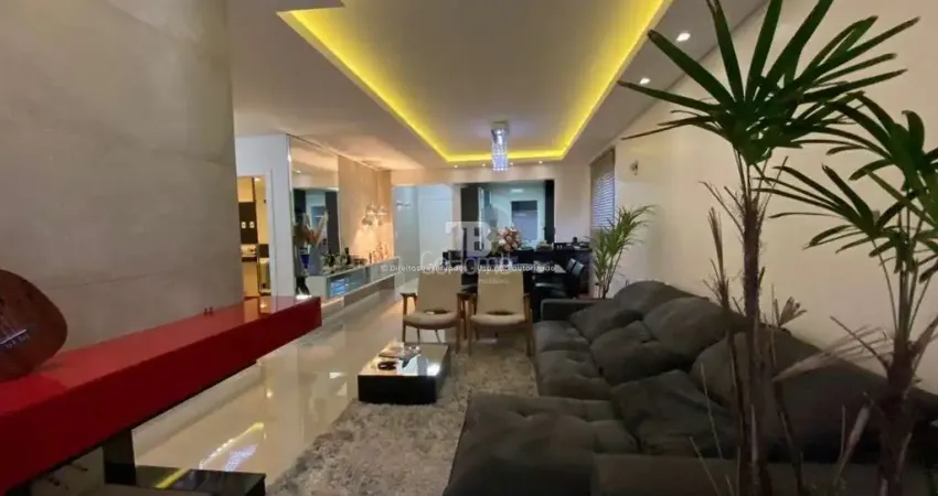 Apartamento amplo com 3 quartos e 2 vagas - Próximo ao Lang Hotel