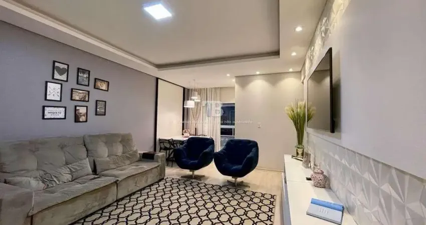 Apartamento à venda com 2 dormitórios em Chapecó com sacada e churrasqueira