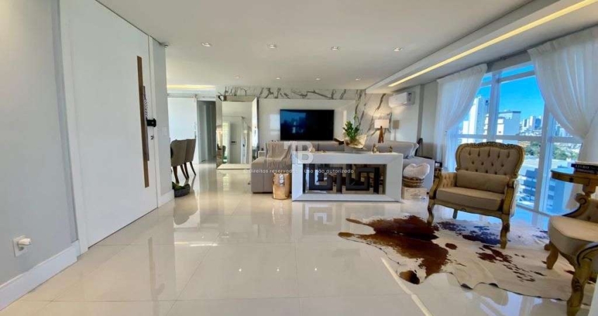 Apartamento totalmente mobiliado e decorado em alto padrão