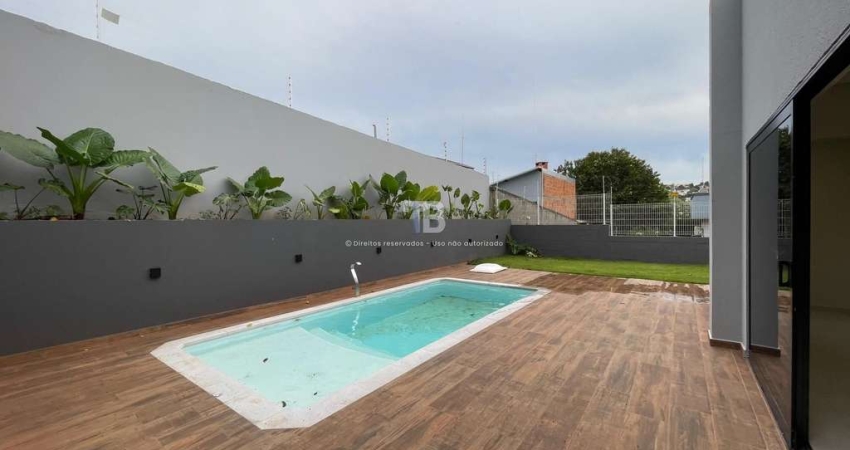 Casa de 3 Quartos com Piscina e Churrasqueira em Chapecó, SC