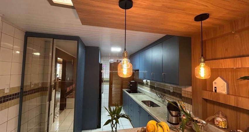 Casa com 3 quartos, suítes e área de lazer completa no Centro