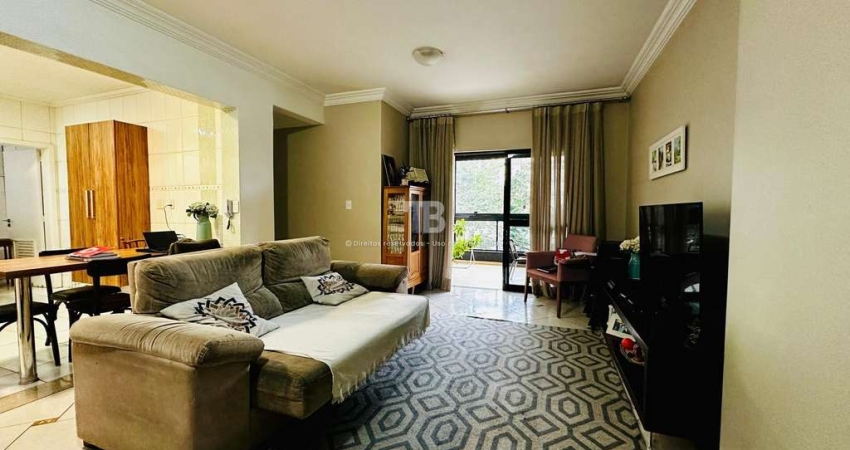 Apartamento semimobiliado com 3 quartos e 2 vagas à venda no Centro de Chapecó