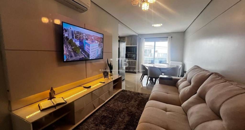 Apartamento semimobiliado com 2 quartos e sacada à venda no Jardim Itália