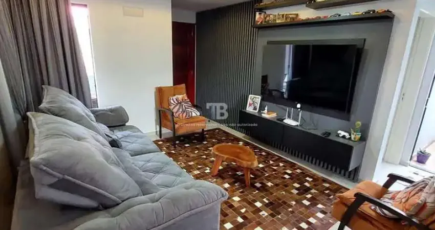 Casa semimobiliada com 2 quartos, suíte e pátio à venda no desbravador, chapecó