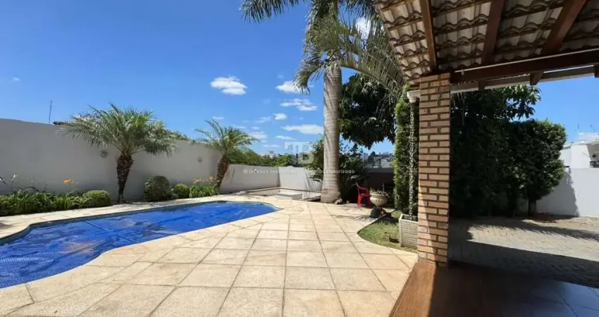 Casa semimobiliada com 3 quartos, piscina e edícula no universitário, chapecó