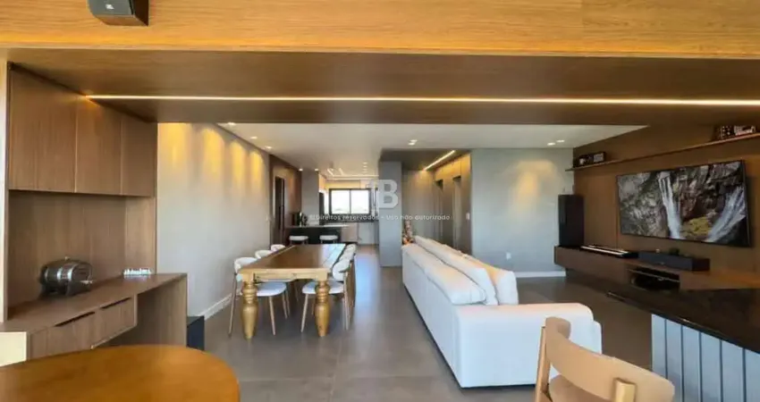 Apartamento mobiliado com 3 suítes, 3 vagas e lazer completo no Centro