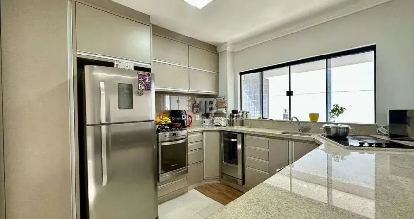 Apartamento com 3 quartos, sacada e 2 vagas à venda no Centro de Chapecó
