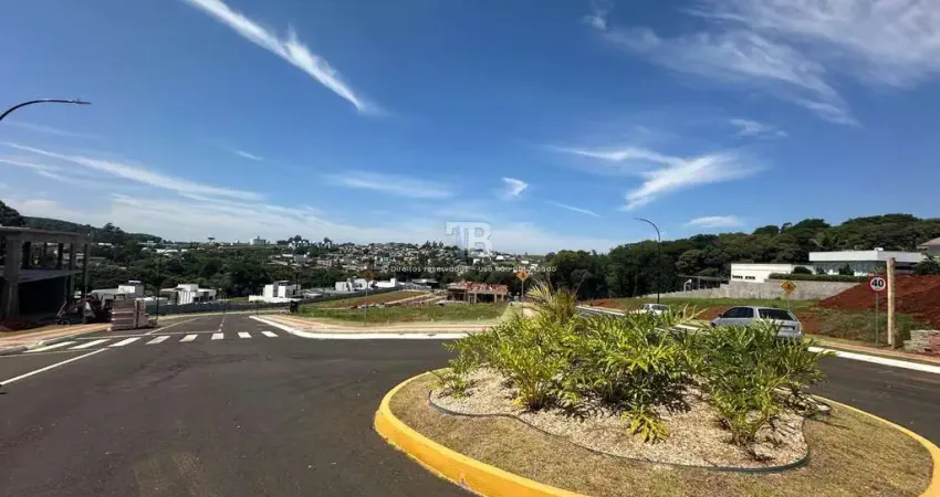 Terreno residencial em condomínio fechado no Universitário em Chapecó