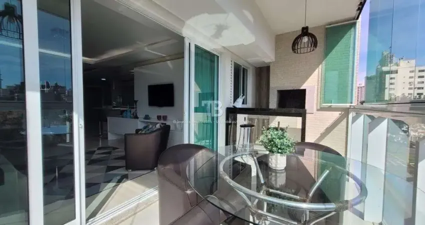 Apartamento semimobiliado à venda com 3 quartos e 2 vagas no Centro