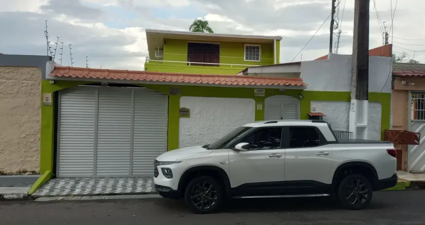 Excelente casa para uso comercial ou residencial duplex   no conjunto tiradentes