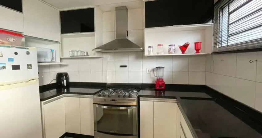 Apto no setor sudoete de 3 qtos e 2 banheiros por 385 mil térreo