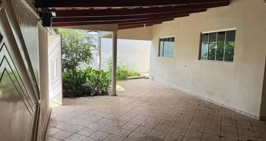Casa com 4 quartos à venda na Avenida Graça Aranha, Jardim Nova Era, Aparecida de Goiânia