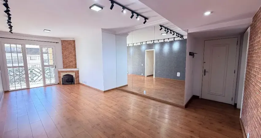 Belíssimo apartamento, em condomínio central de fácil acesso