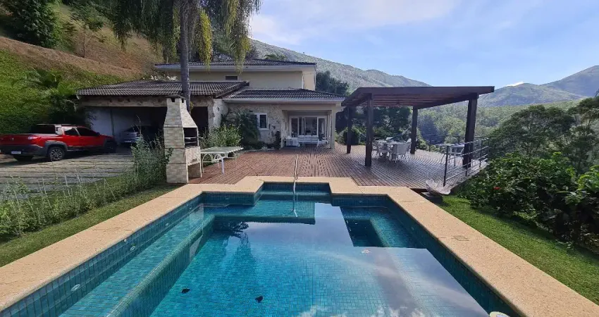 Casa em condomínio fechado com 5 quartos para alugar na Rodovia BR-040, 1, Itaipava, Petrópolis