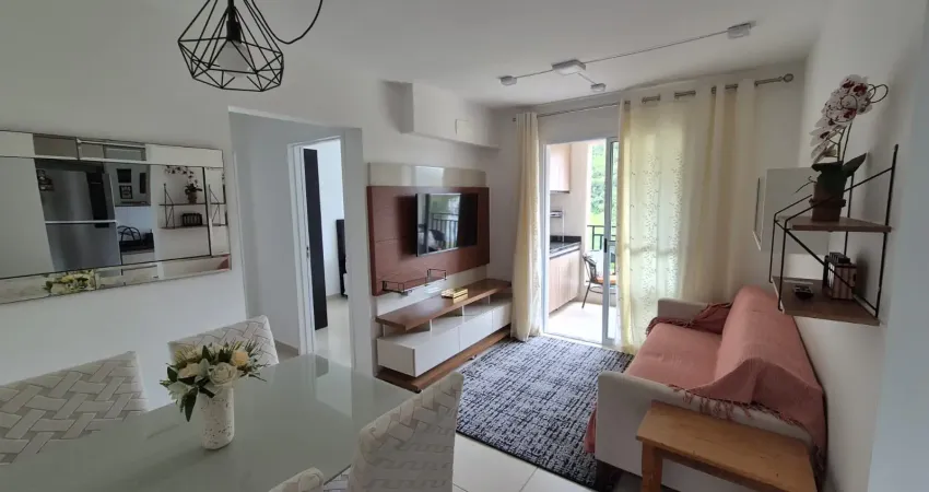 Apartamento mobiliado para locação em itaipava, dentro de condomínio