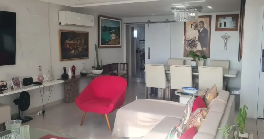 Vendo apartamento em piedade, excelente localização, a 300 mts do mar,
