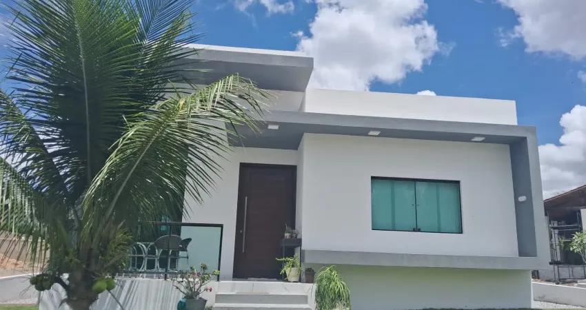 Linda casa no Condomínio em Gravatá, 157m² com 4 suítes, mobiliada