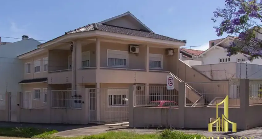 Casa com 5 quartos à venda na Praça Alfred Sehbe, 122, Vila Ipiranga, Porto Alegre