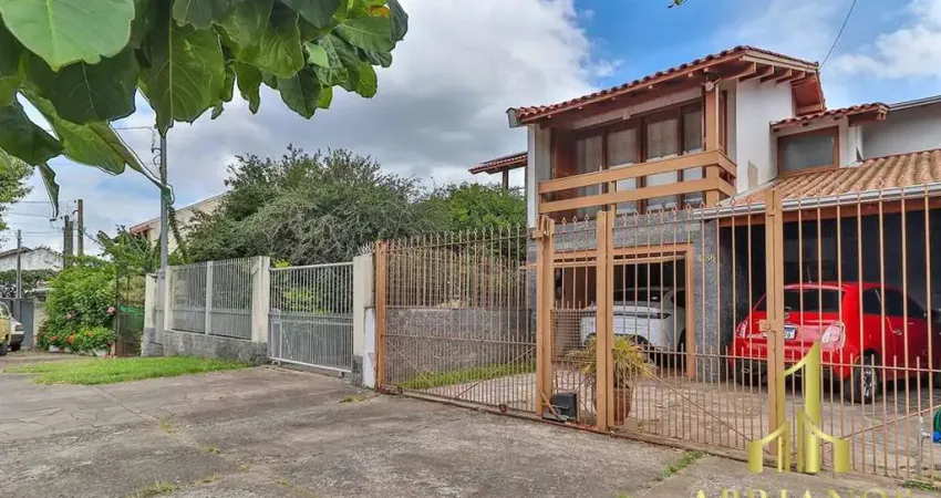 Casa com 2 quartos à venda na Rua Souza Lobo, 1296, Vila Jardim, Porto Alegre