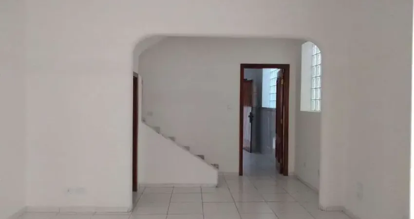 Sobrado de luxo com 3 suítes na vila mariana, sp: 5 banheiros, 2 vagas de garagem, 202m² de área. confira!