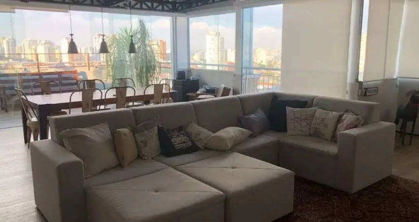 Cobertura de luxo na Vila Gumercindo: 2 quartos, 2 suítes, 2 salas, 2 banheiros, 3 vagas de garagem - São Paulo-SP