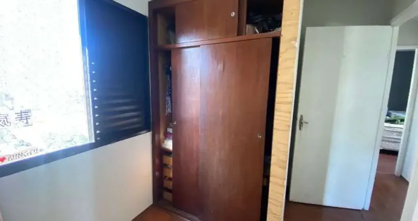 Apartamento à venda em São Paulo-SP, Bosque da Saúde com 2 quartos, 1 suíte, 2 banheiros, vaga de garagem e 73m² de área.