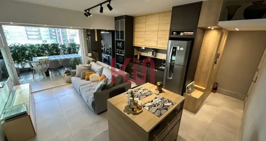 Apartamento à venda em Moema, São Paulo - 2 quartos, 1 suíte, 2 salas, 2 banheiros, 2 vagas de garagem!