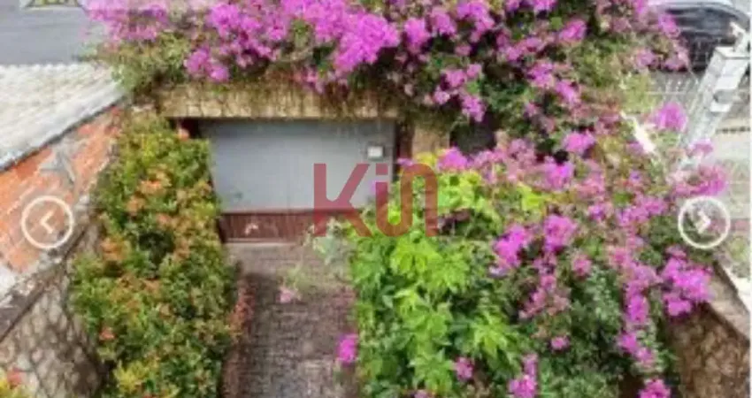 Casa à venda em São Paulo-SP, bairro Saúde, 3 quartos, 5 banheiros, 3 vagas de garagem, 400m² de área. Confira já!