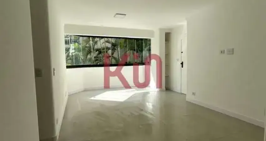 Apartamento à venda em São Paulo-SP, no Campo Belo, com 3 quartos, 3 banheiros, 2 vagas de garagem e 110m² de área.