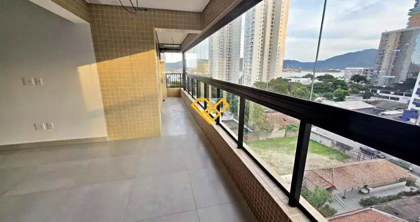 2 quartos sendo 1 suíte vista ao mar ponta da praia 1 vaga demarcada lazer completo