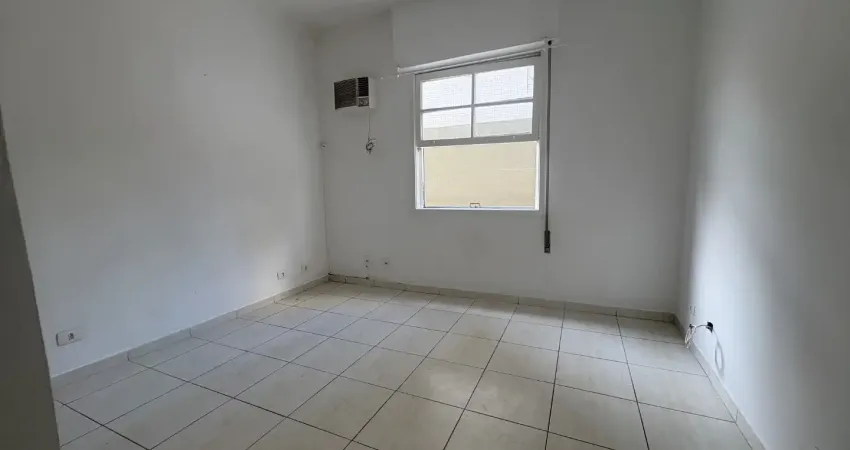 Kitnet embaré ,1 vaga prédio frente a praia,reformado239.000,00