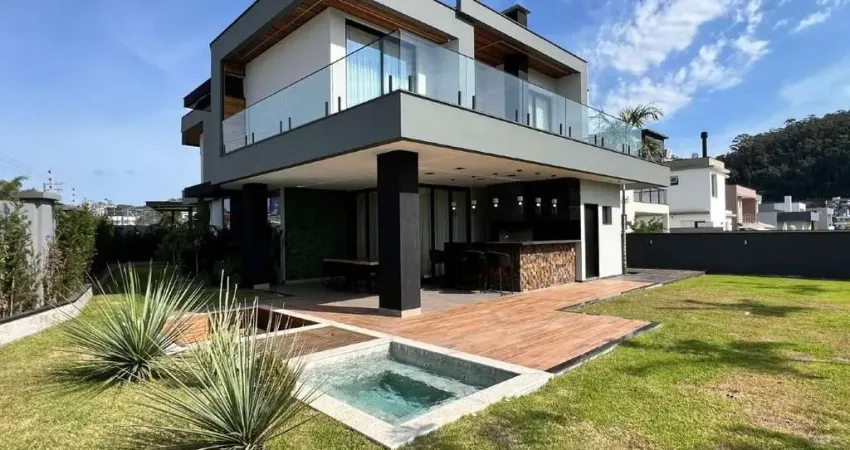 Luxo e modernidade em condomínio fechado na praia dos ingleses