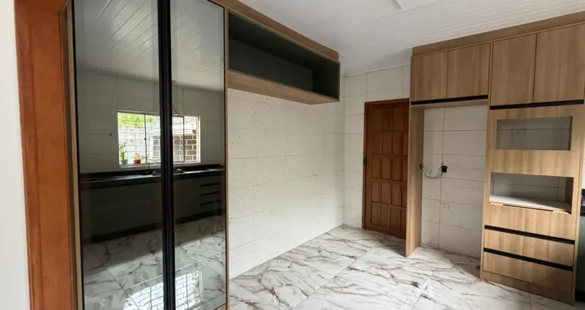 Casa com 3 quartos para alugar na Rua Namíbia, 278, Nações, Fazenda Rio Grande