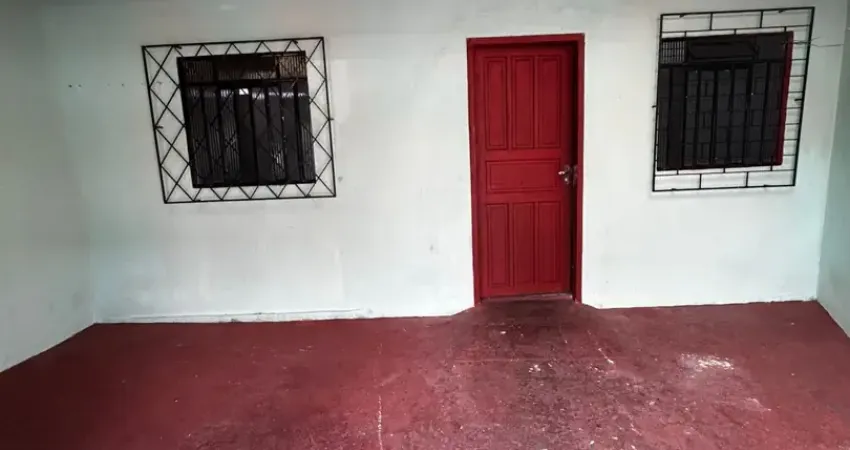 Imóvel disponível para locação no bairro Eucaliptos frente rua