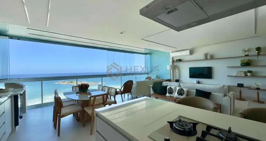 Apartamento reformado com varanda e vista mar na praia das pitangueiras, guaruja